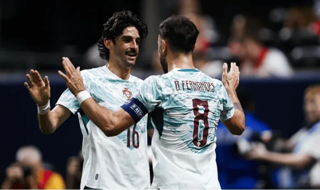 特林康：马丁内斯会决定让谁首发；葡萄牙提前适应美国环境